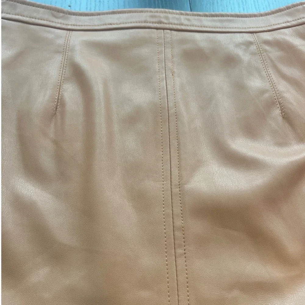 Free People Maya Faux‎ Leather Mini Skirt Tan Camel Front Zip Pockets Size 4